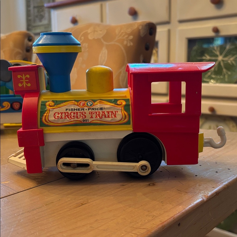 Fisher Price Circus Train - Picture 2 of 16